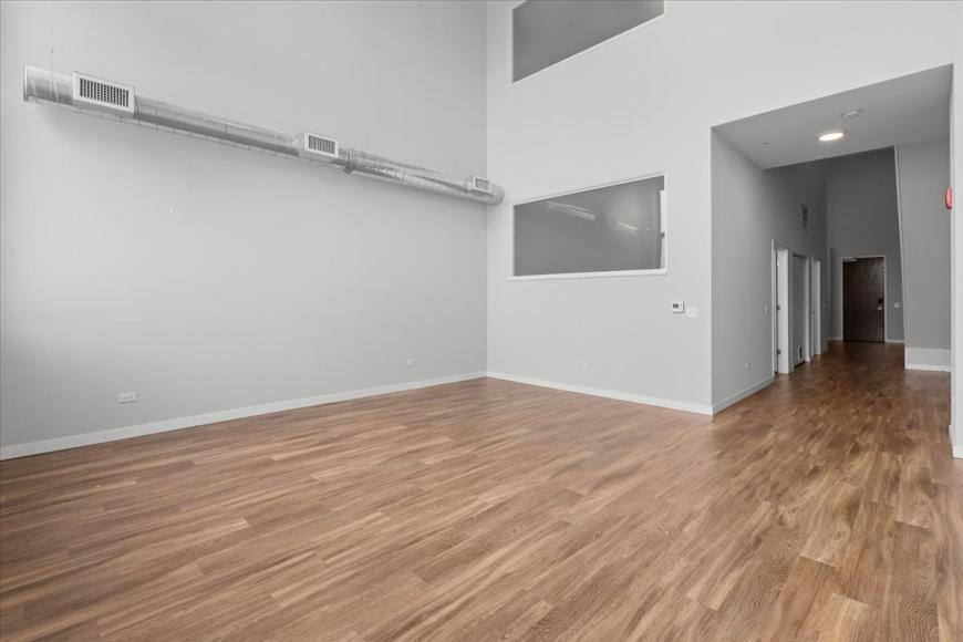 Apartment for rent at 1900 W Lawrence #219, Chicago, IL 60640