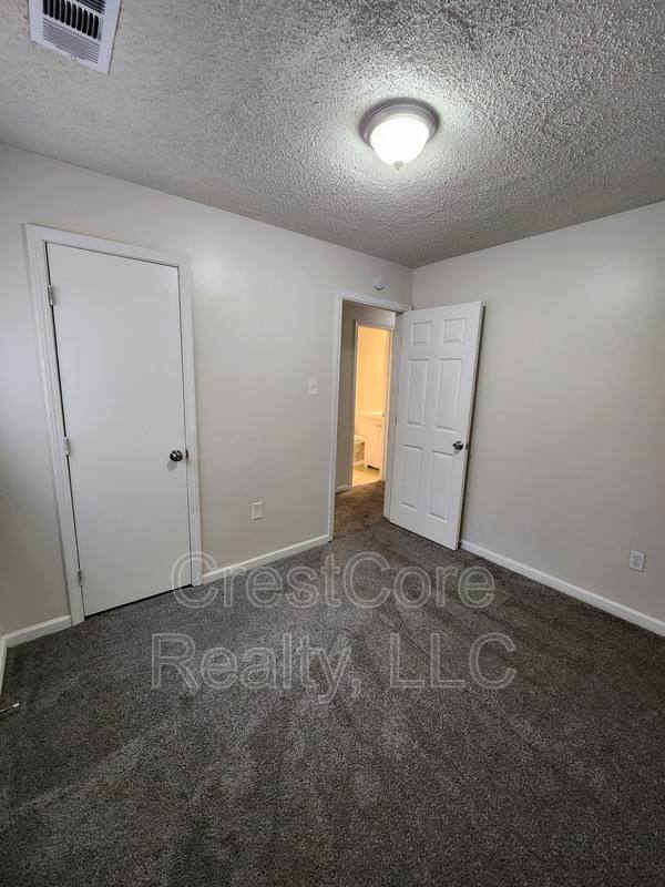 House for rent at 4528 Sugar Creek Rd, Memphis, TN 38118