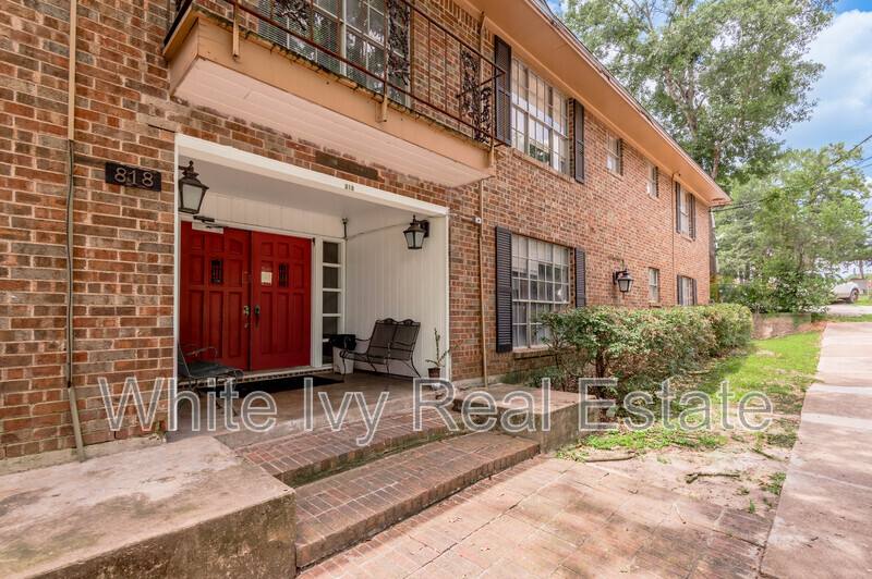 Apartment for rent at 818 University Ave #7, Huntsville, TX 77320