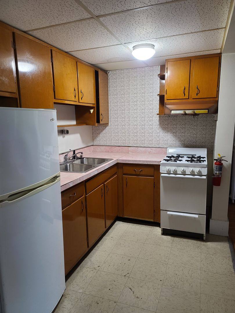 Apartment for rent at 503 W Green St, Urbana, IL 61801
