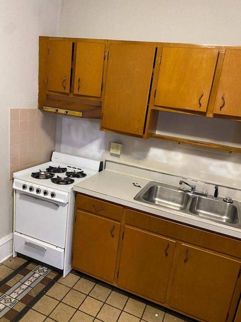 Apartment for rent at 503 W Green St, Urbana, IL 61801