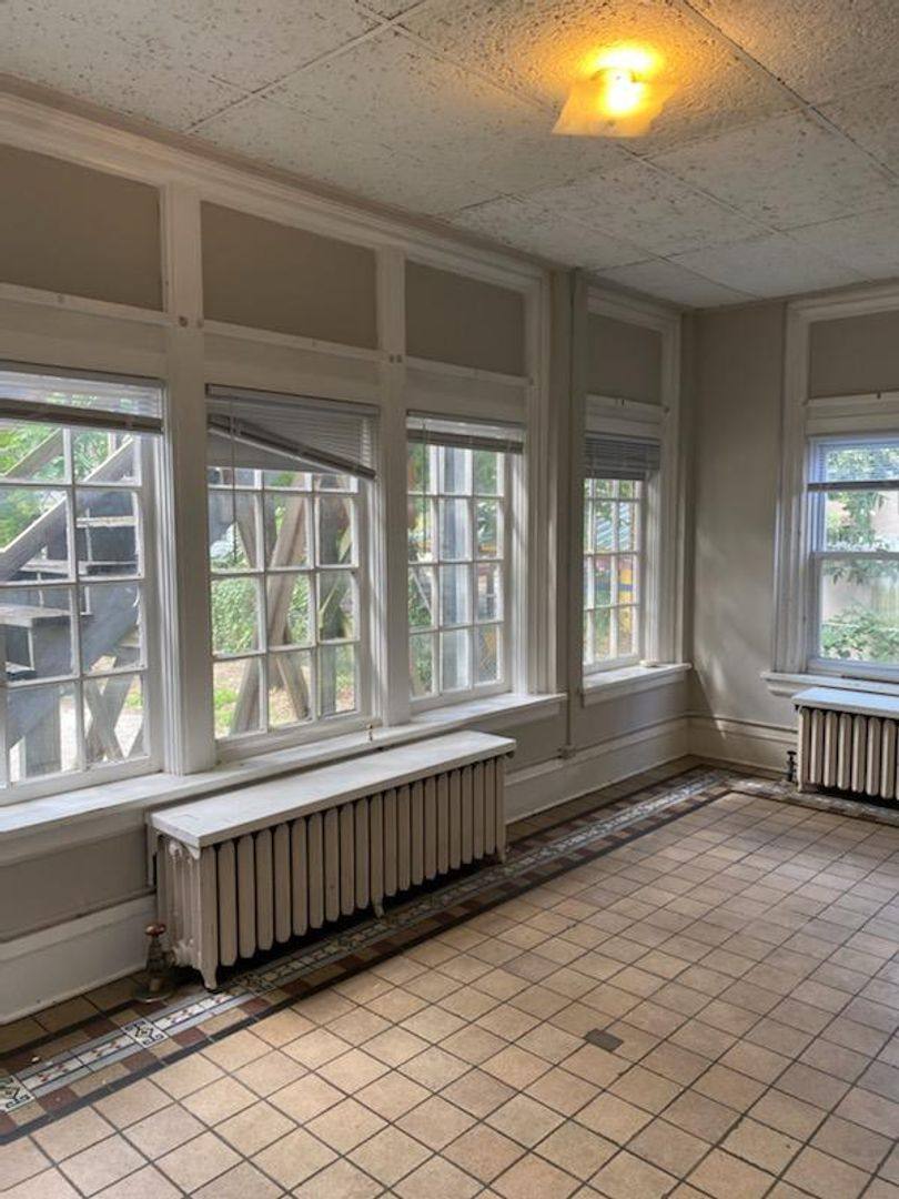 Apartment for rent at 503 W Green St, Urbana, IL 61801