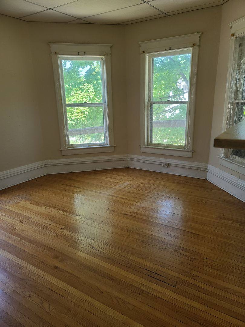 Apartment for rent at 503 W Green St, Urbana, IL 61801