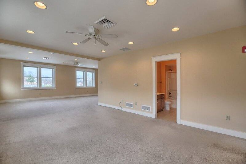 353 W King St #2, Lancaster, PA 17603 - Apartment for Rent - Image 9