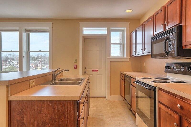 353 W King St #2, Lancaster, PA 17603 - Apartment for Rent - Image 2