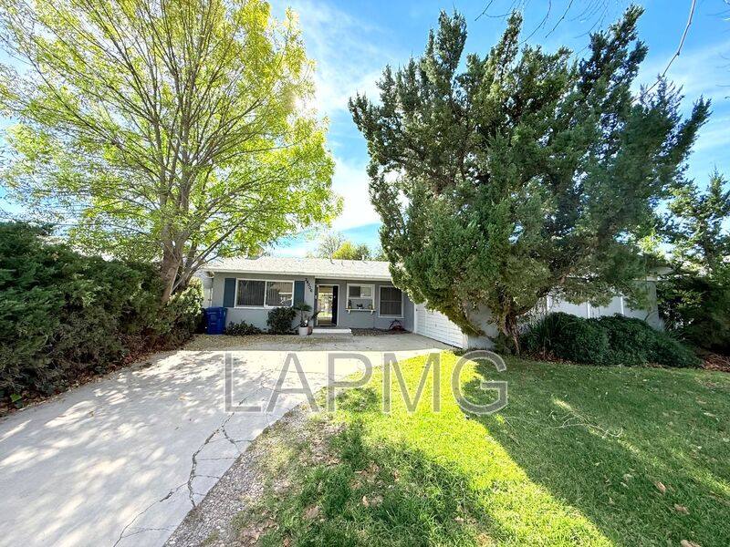 House for rent at 24006 Archwood St, West Hills, CA 91307