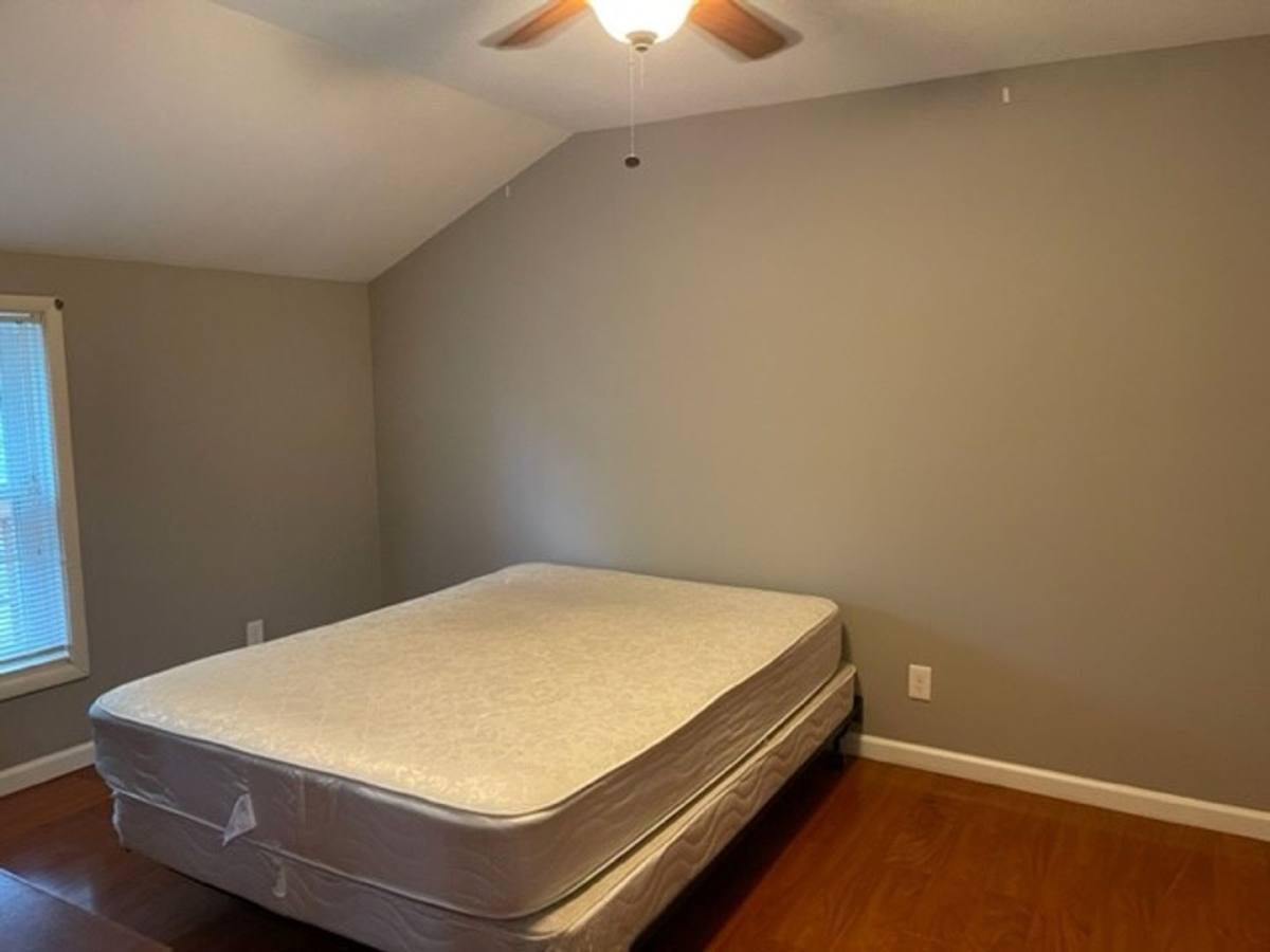 Apartment for rent at 808 N Lincoln Ave, Urbana, IL 61801