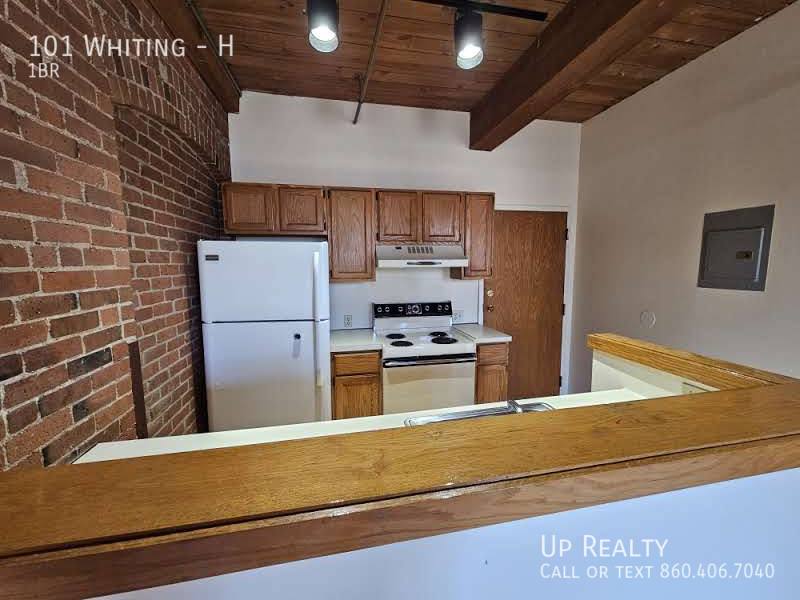 Apartment for rent at 101 Whiting #H, Winsted, CT 06098
