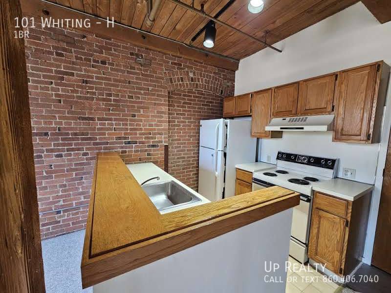 Apartment for rent at 101 Whiting #H, Winsted, CT 06098