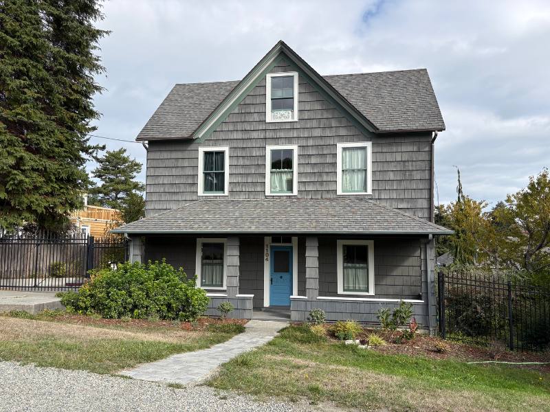 House for rent at 1104 Madison St, Port Townsend, WA 98368