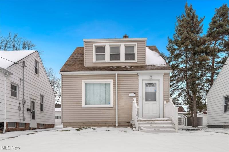 House for rent at 18851 Raymond St, Maple Heights, OH 44137