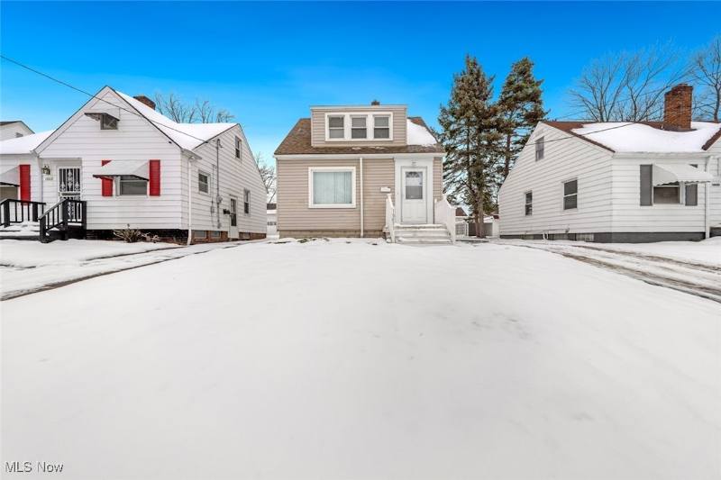 House for rent at 18851 Raymond St, Maple Heights, OH 44137