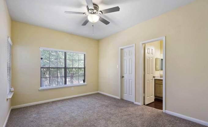 Apartment for rent at 500 W Airtex Blvd, Houston, TX 77090