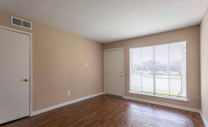 Apartment for rent at 13502 N Thorntree Dr #1047, Houston, TX 77015