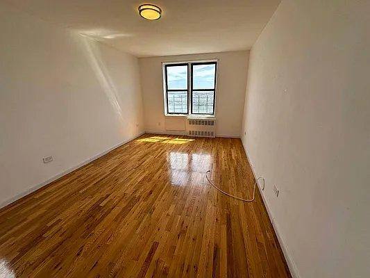 Apartment for rent at 3255 Randall Ave #4F, Bronx, NY 10465