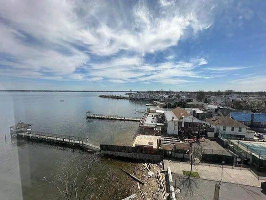 Apartment for rent at 3255 Randall Ave #4F, Bronx, NY 10465