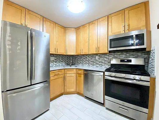 Apartment for rent at 3225 Johnson Ave #6F, Bronx, NY 10463