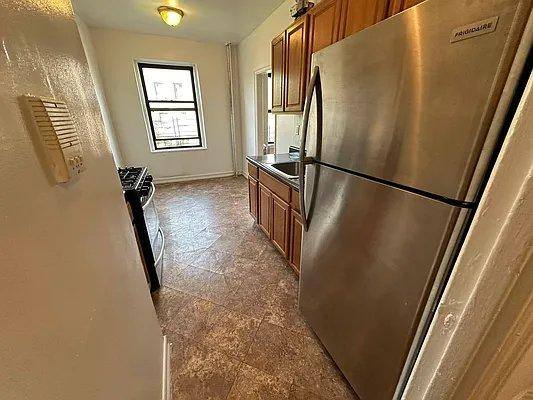Apartment for rent at 2700 Grand Concourse #511, Bronx, NY 10458