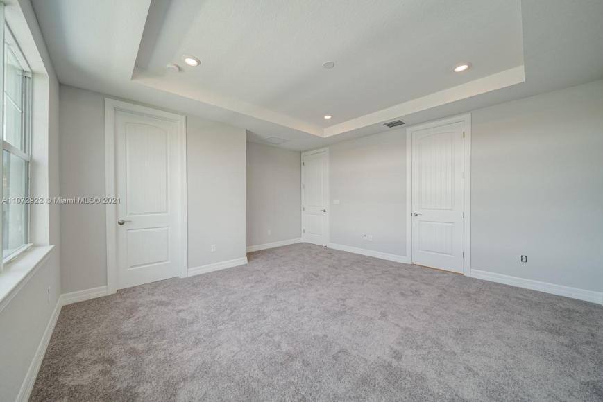 Townhouse for rent at 1280 Eucalyptus Dr, Hollywood, FL 33020