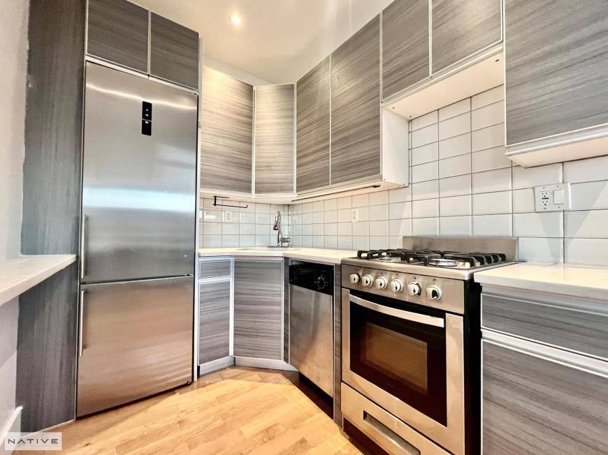 Apartment for rent at 195 Greenpoint Ave #PH, Brooklyn, NY 11222