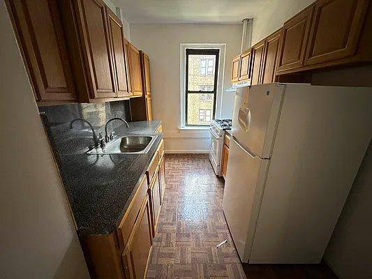 Apartment for rent at 85 McClellan St #4F, Bronx, NY 10452
