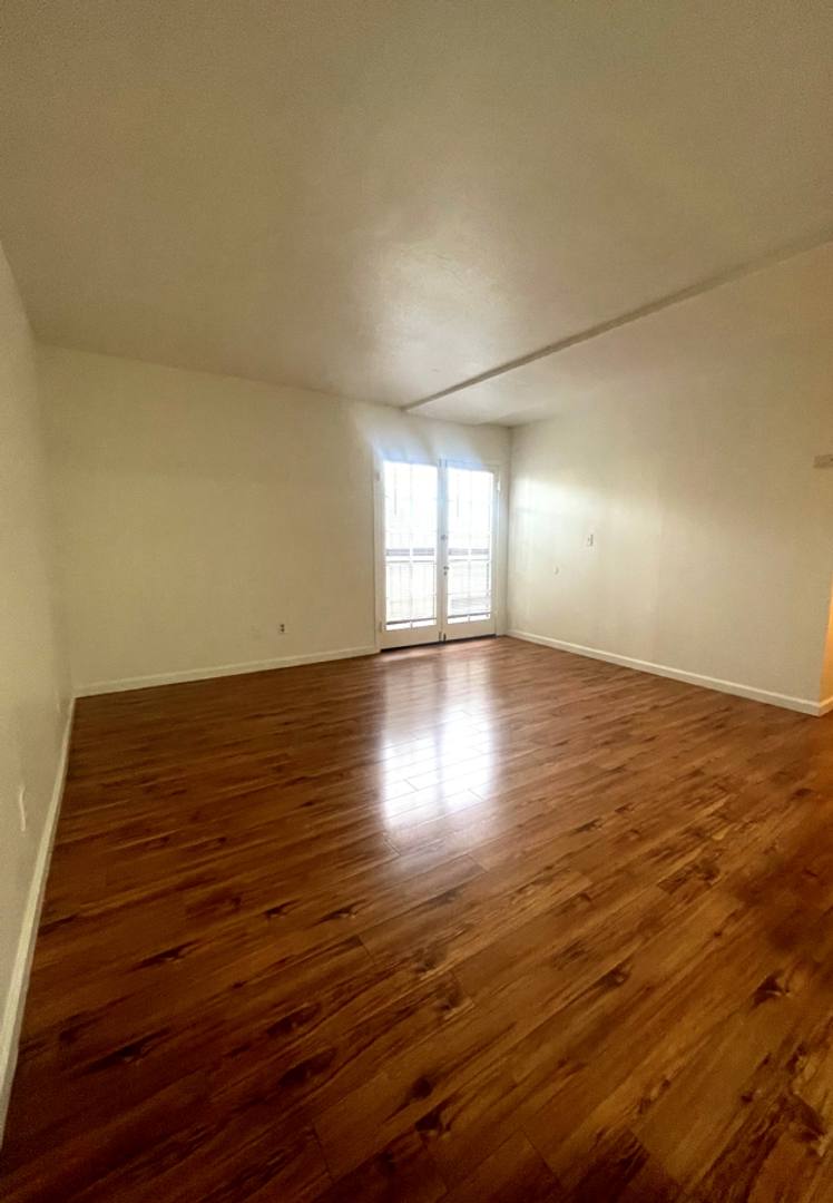 Apartment for rent at 2535 Kansas Ave, Santa Monica, CA 90404