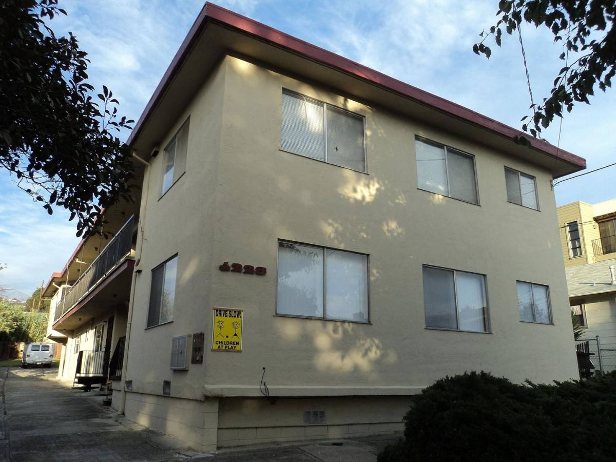 Apartment for rent at 4228 Masterson St, Oakland, CA 94619