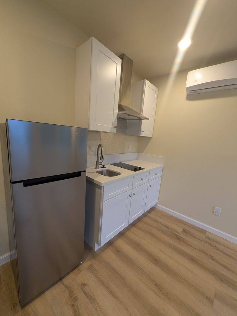 Apartment for rent at 1938 N Mills Ave, Claremont, CA 91711