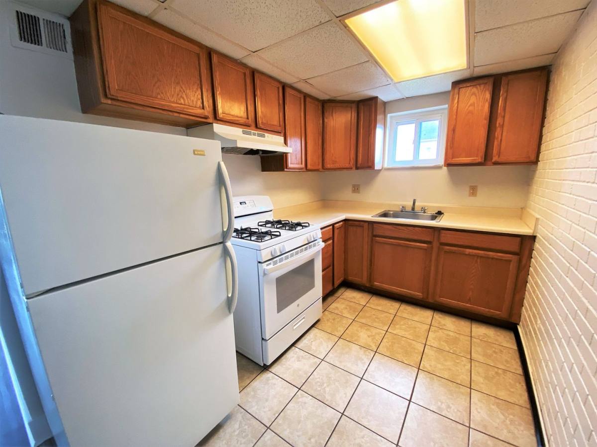 Townhouse for rent at 1914 Main St, Pittsburgh, PA 15215