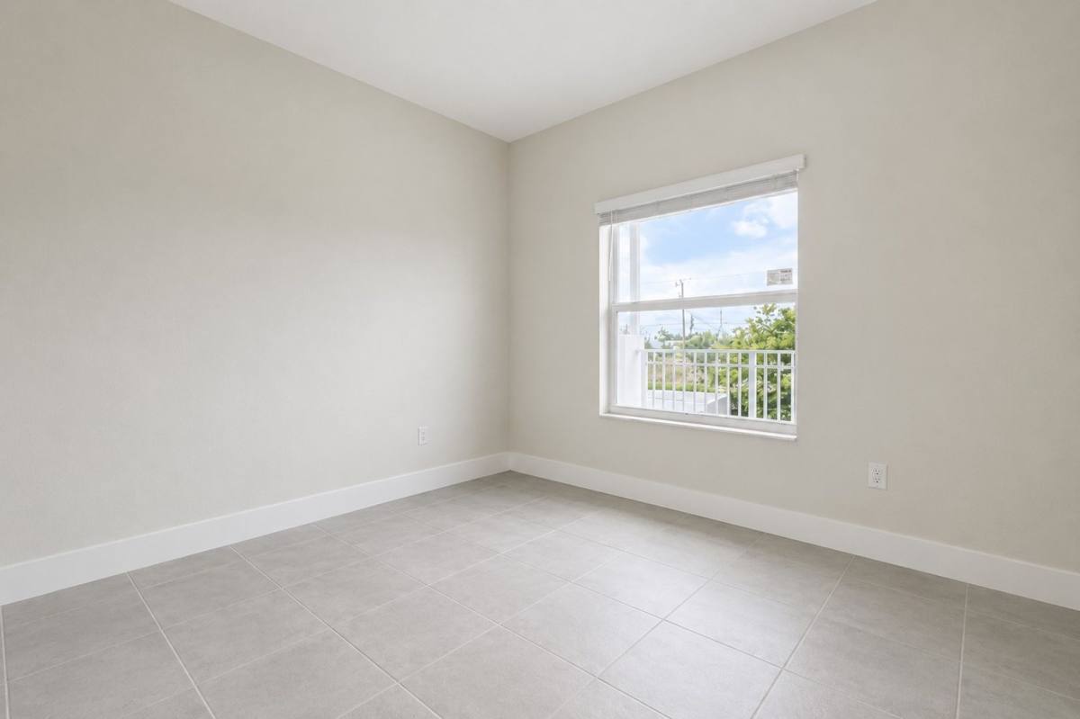 Apartment for rent at 3221-3409 SW 8th Place, Cape Coral, FL 33914