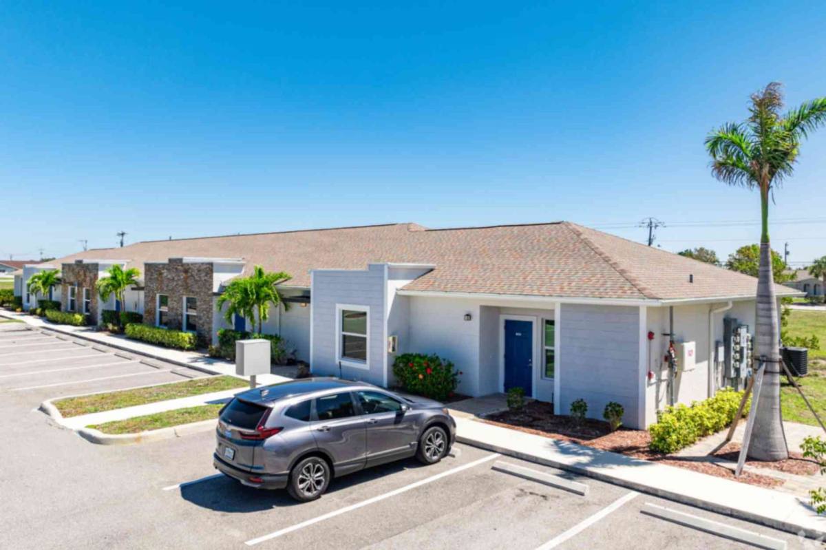 Apartment for rent at 3221-3409 SW 8th Place, Cape Coral, FL 33914