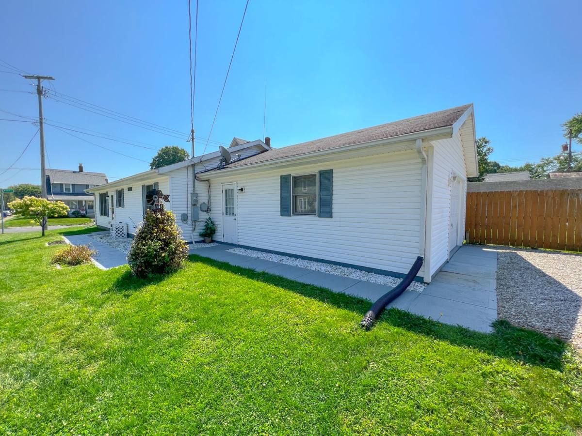 House for rent at 681 Maple Ave, Newark, OH 43055