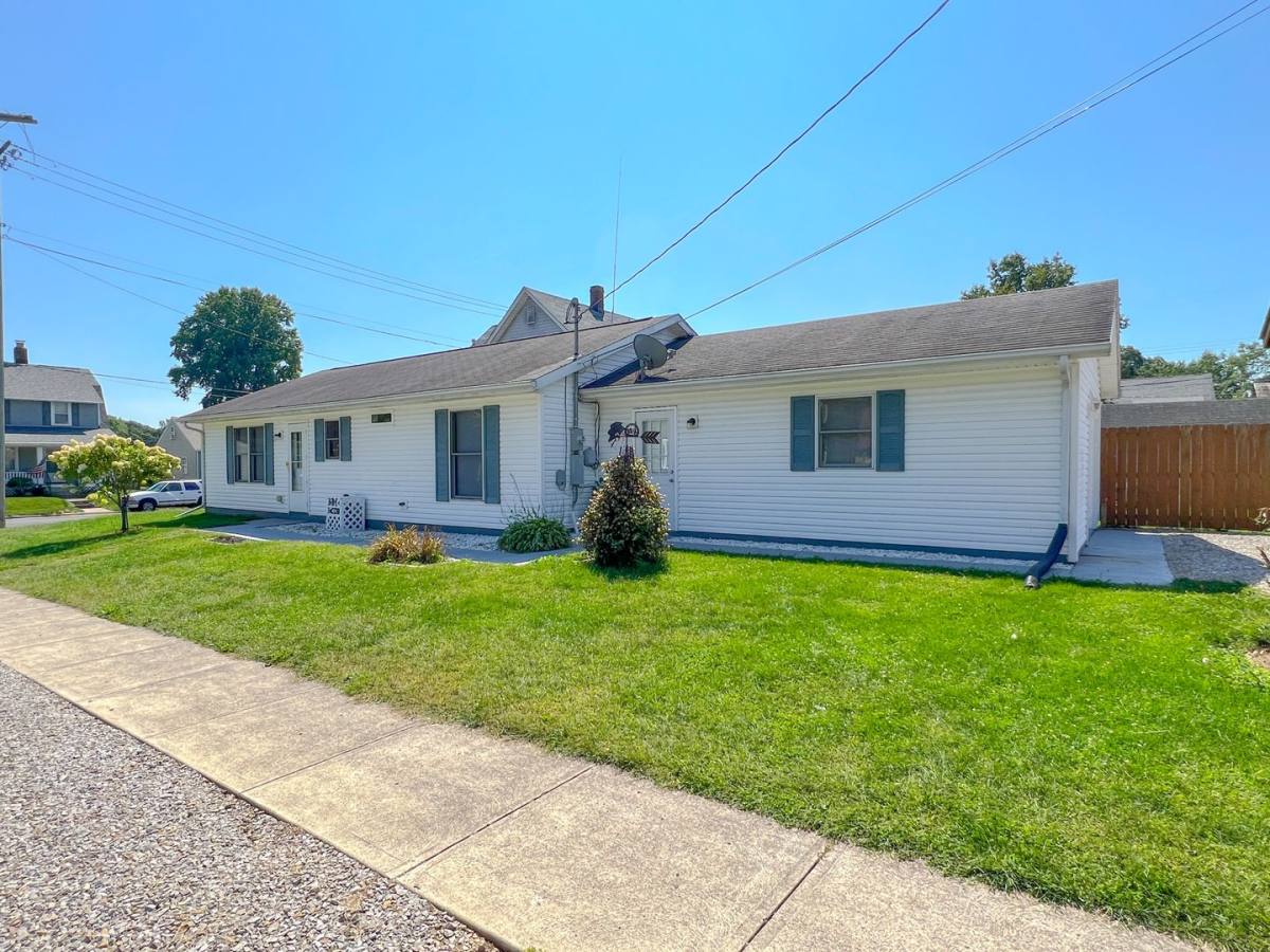 House for rent at 681 Maple Ave, Newark, OH 43055