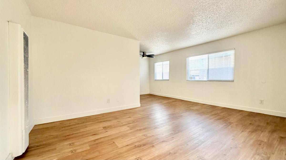 Apartment for rent at 637 W 79th, Los Angeles, CA 90044