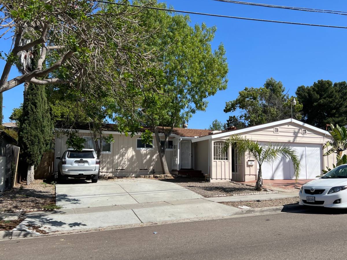 House for rent at 5065 54th St, San Diego, CA 92115