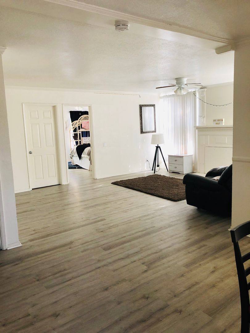 House for rent at 5065 54th St, San Diego, CA 92115