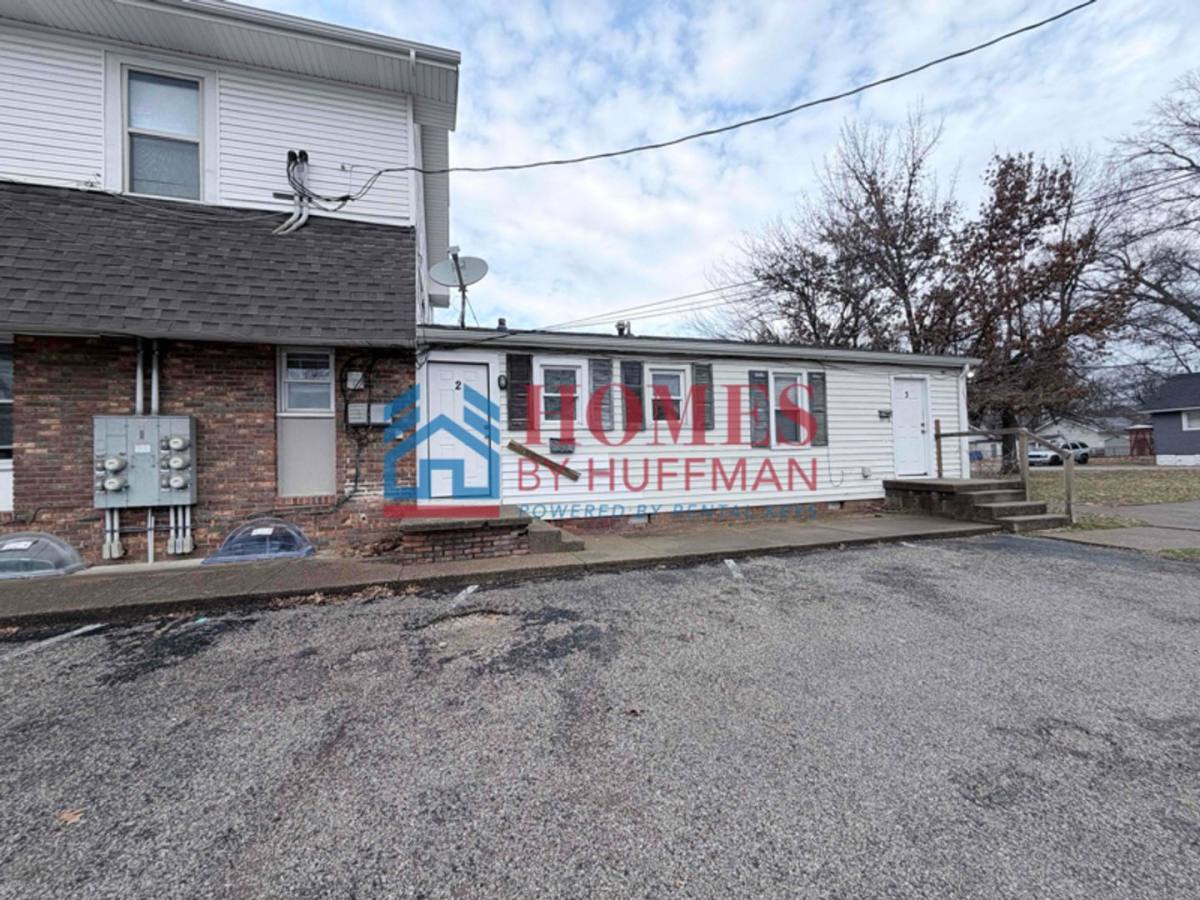 Apartment for rent at 428 S Kentucky Ave, Evansville, IN 47714