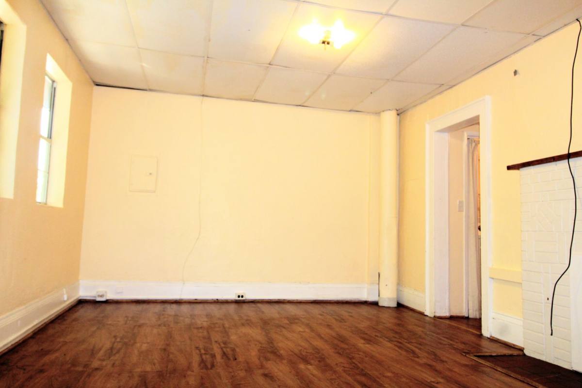 Apartment for rent at 1021 College Ave, Morgantown, WV 26505