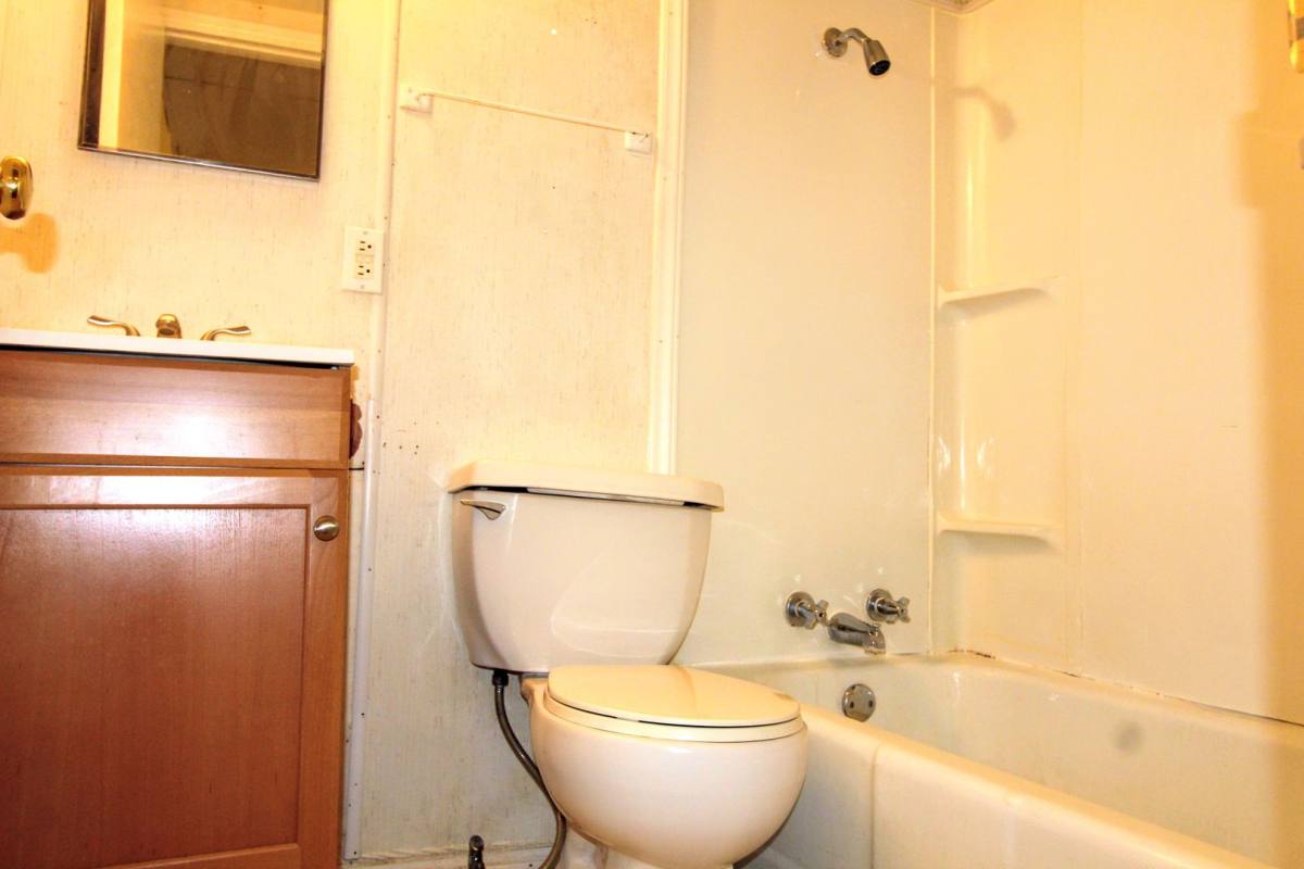 Apartment for rent at 1021 College Ave, Morgantown, WV 26505