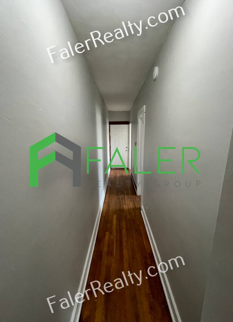 Apartment for rent at 9 Anderson St, Dayton, OH 45410
