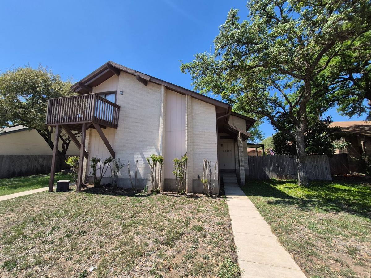 Townhouse for rent at 14309 Indian Woods, San Antonio, TX 78249
