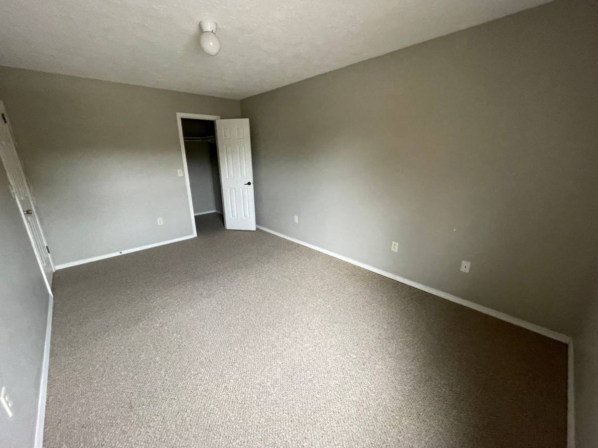 Apartment for rent at 28-37 Ironwood Court, Lafayette, IN 47905