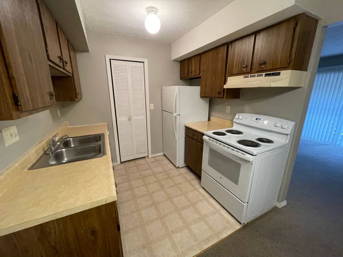 Apartment for rent at 28-37 Ironwood Court, Lafayette, IN 47905