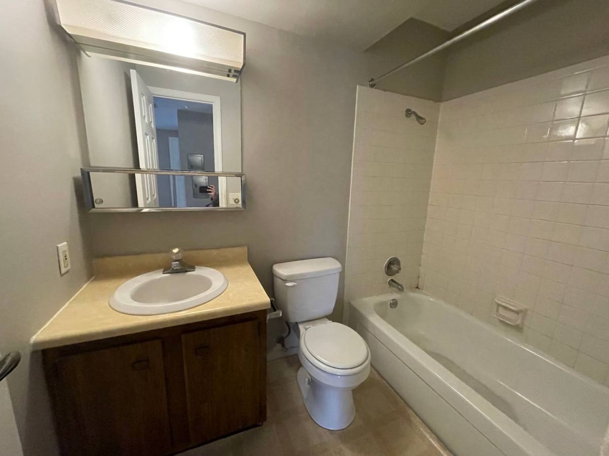 Apartment for rent at 28-37 Ironwood Court, Lafayette, IN 47905