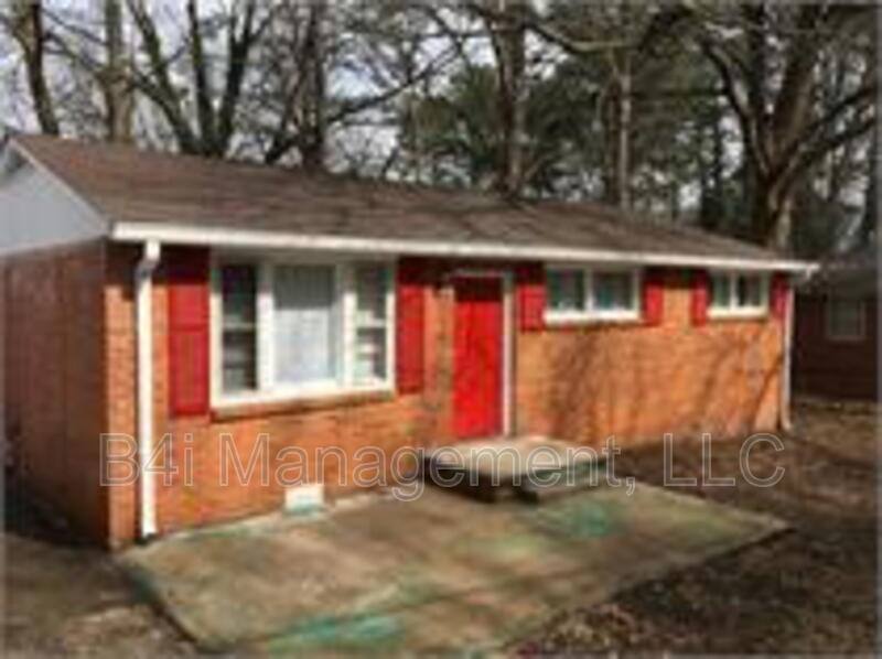 House for rent at 324 Macedonia Rd SE, Atlanta, GA 30354
