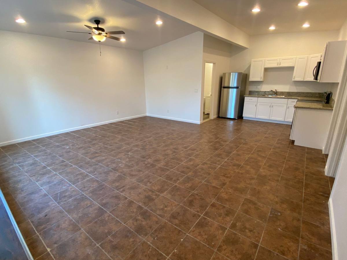 Townhouse for rent at 1382-1386 Ivory Court, El Cajon, CA 92019