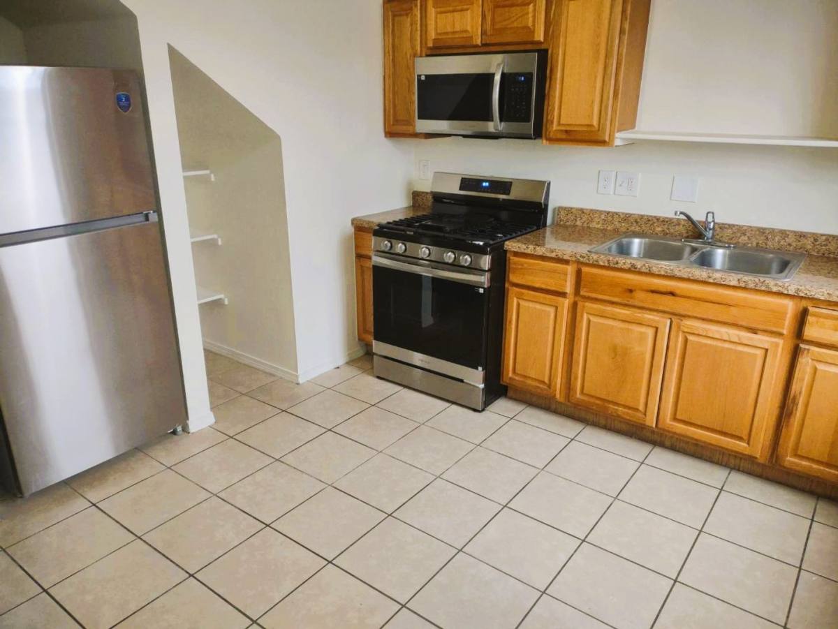 Apartment for rent at 9488 Landry McKee Lane, El Paso, TX 79907