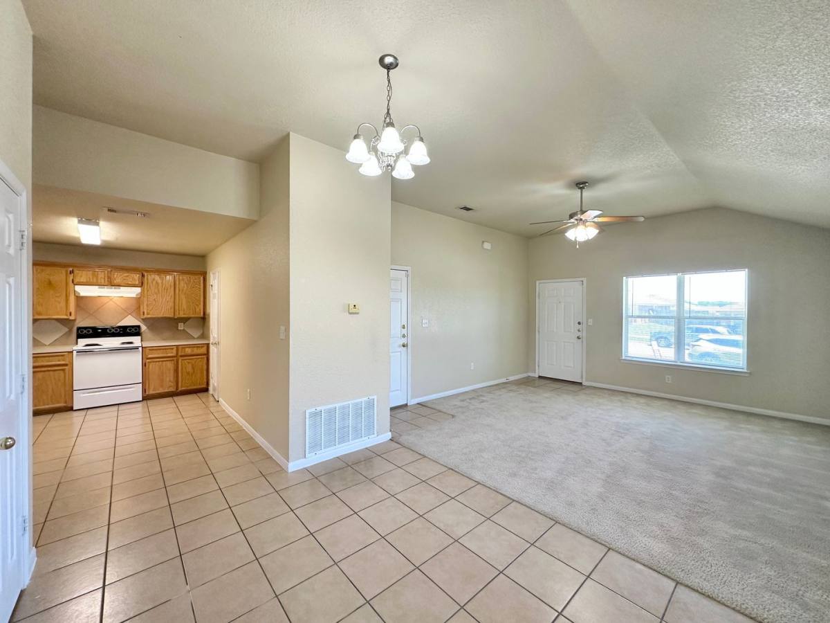 Townhouse for rent at 4300 Elms Run Circle, Killeen, TX 76542