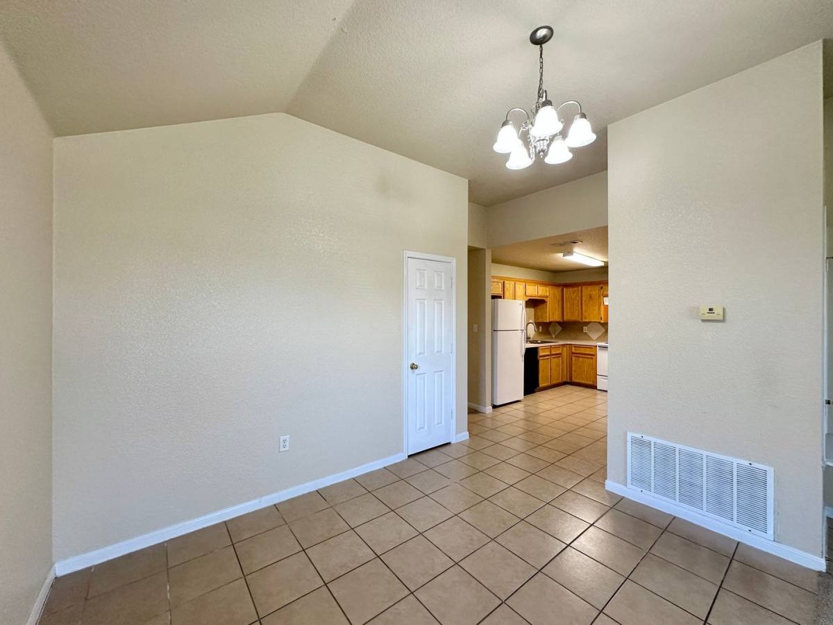 Townhouse for rent at 4300 Elms Run Circle, Killeen, TX 76542