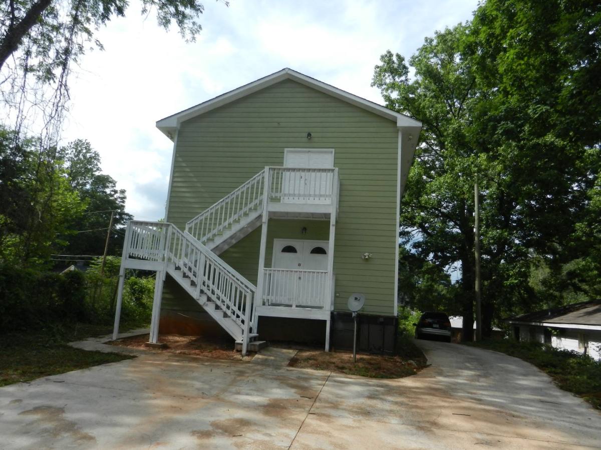Apartment for rent at 564 Hope St SW, Atlanta, GA 30310